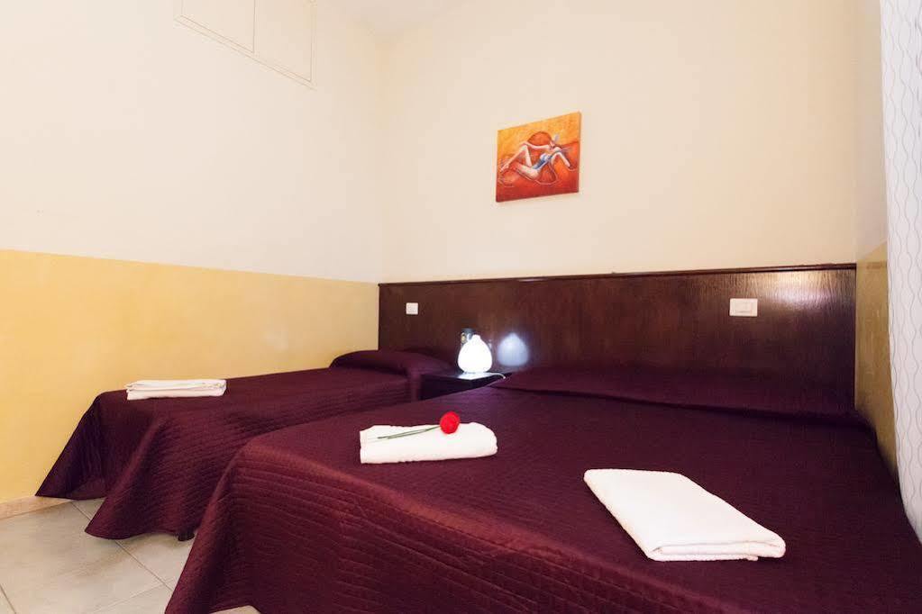 Friend House Hotel Roma Ngoại thất bức ảnh